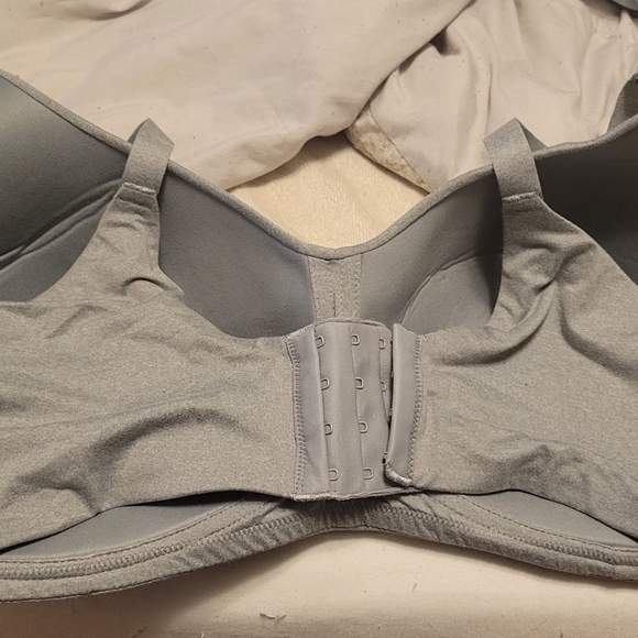 Torrid Curve Bra - Picture 2 of 3